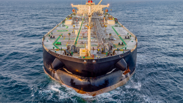 エチレンを運ぶ原油タンカー